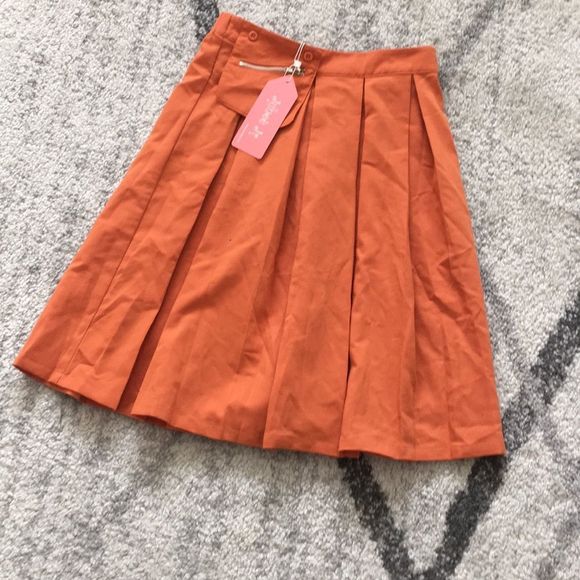 NWT Skirt Pleated Burnt Orange Side Zipper Multiple Sizes - Picture 1 of 10